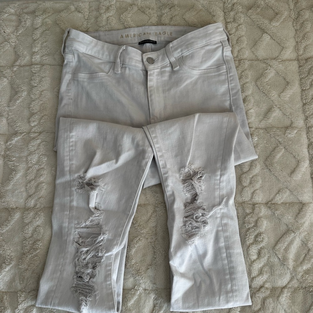 American Eagle Outfitters Women's White Distressed Jeans